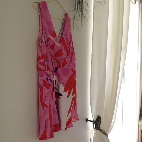 💞Boston Proper Sleeveless V Front/ Back Top - Picture 7 of 12